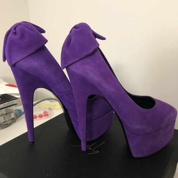 GIUSEPPE ZANOTTI/Size 37 1/2/Purple Heels - Picture 4 of 10